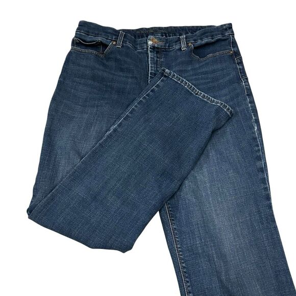 Chicos The So Lifting Straight‎ Leg Jeans Women's 1 Short 8 US Blue 28" Inseam - Picture 1 of 8